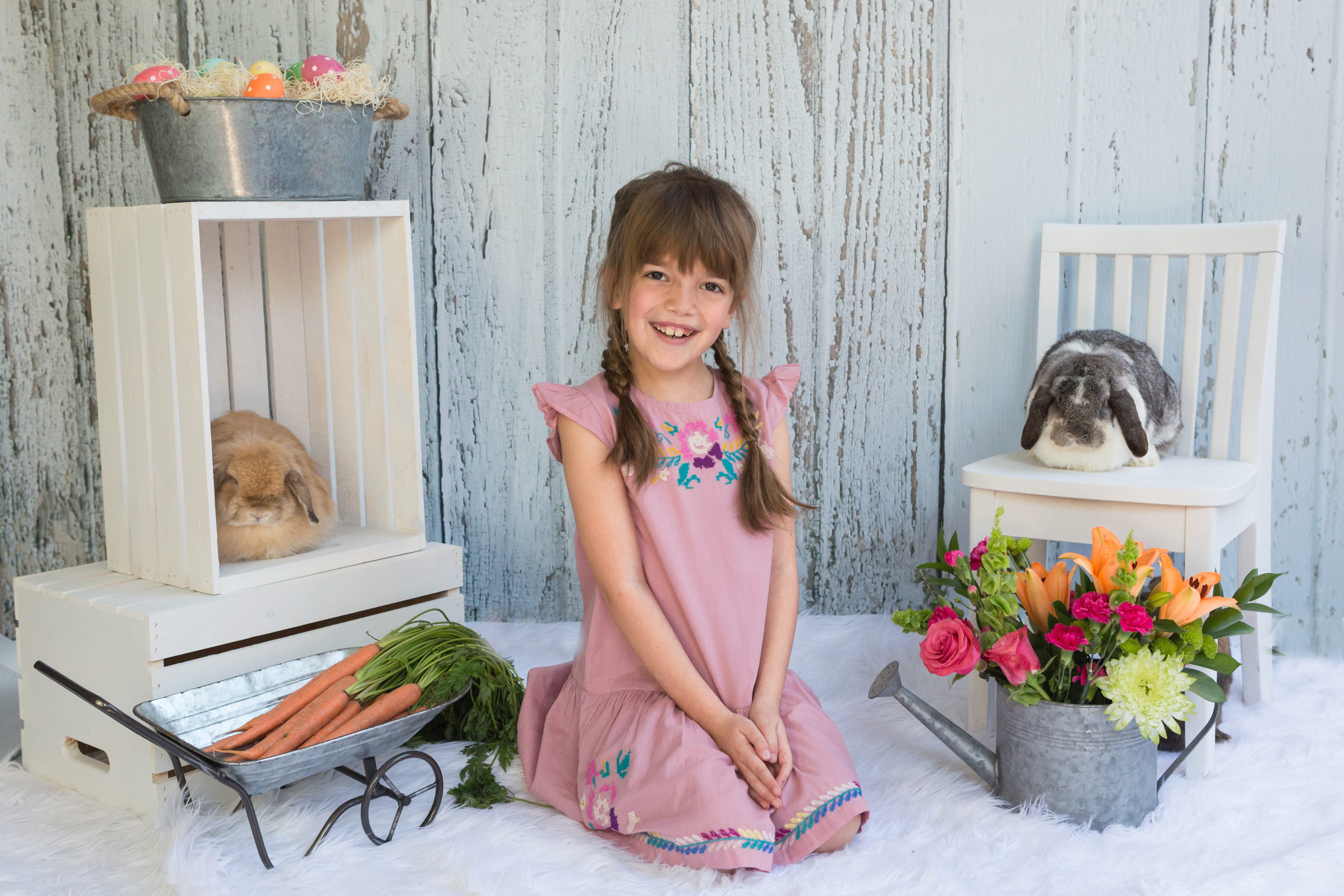 Easter Mini Sessions with Live Bunnies