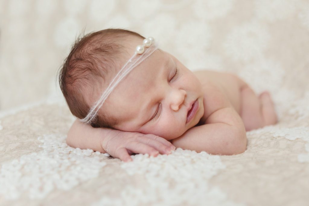 My 9 Favorite Things About Photographing Newborns