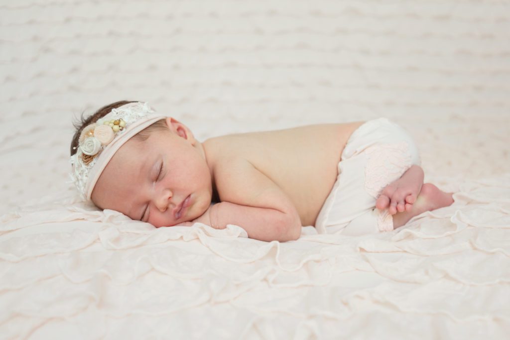 My 9 Favorite Things About Photographing Newborns