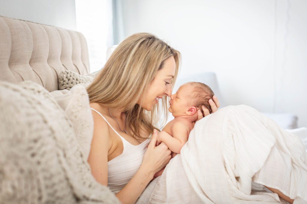wearing neutrals for an at home newborn session (6 of 7)